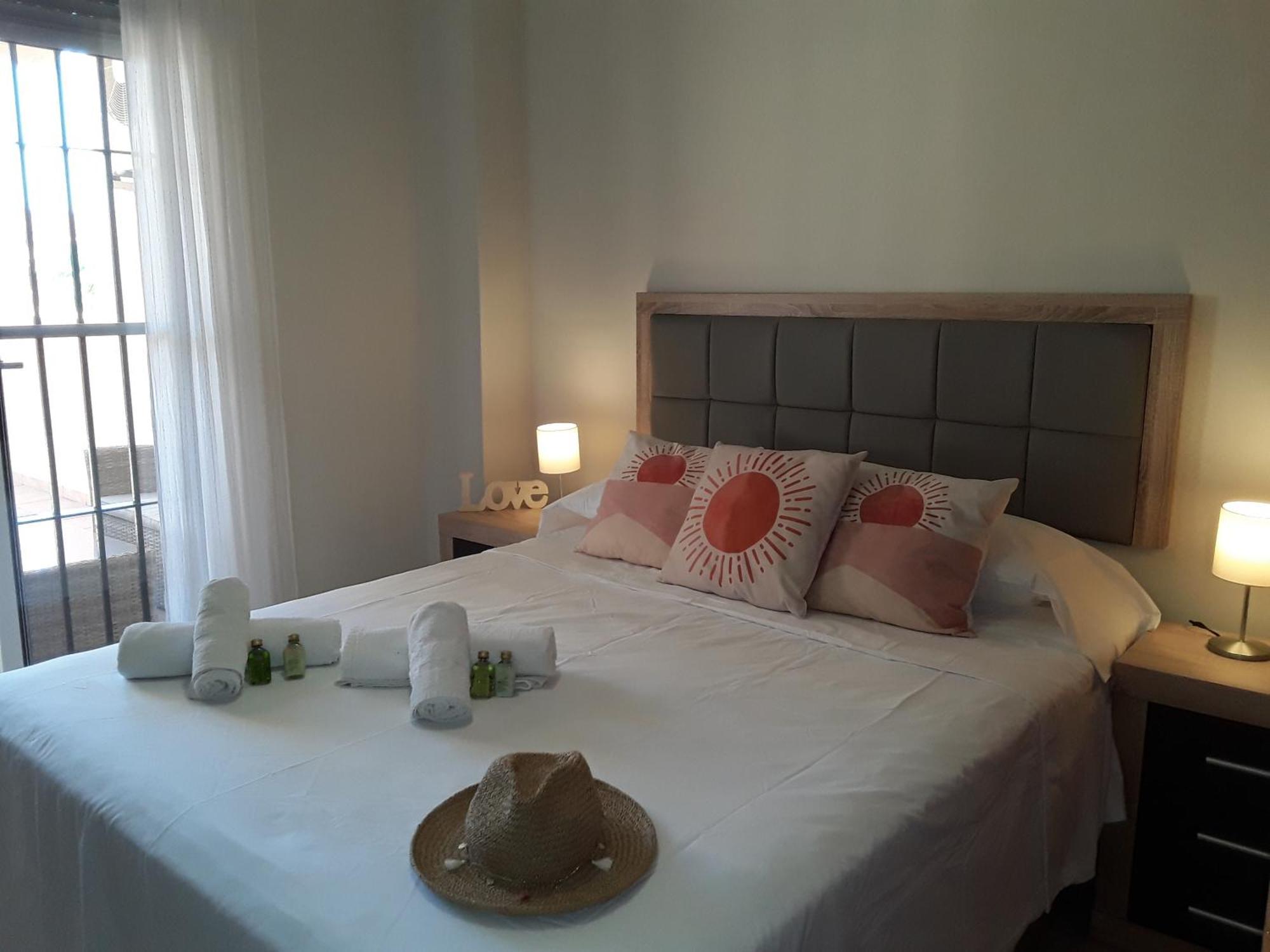 Whydhand Resorts Apartments ,Pools And Lovely Terrace Фуэнхирола Экстерьер фото